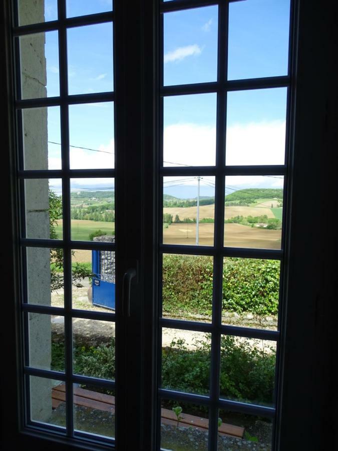 Bergerie Le Vieux Manoir Apartment Valeilles Bagian luar foto